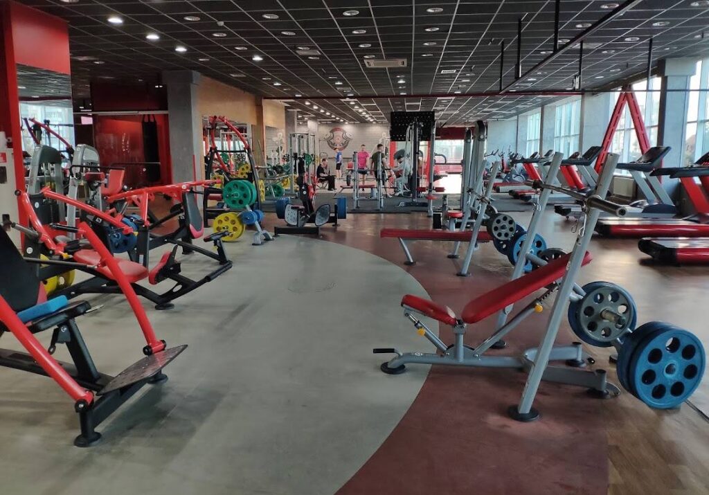 1 ТОП тренажерних залів у Рівному