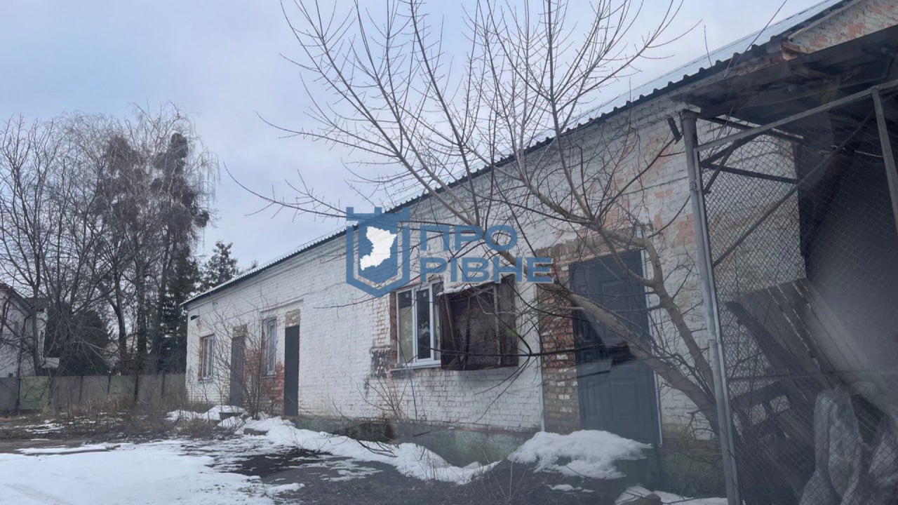 1 Власник "галереї Третяка" Сачевчич позмагається за комунальне приміщення в самому центрі Рівного