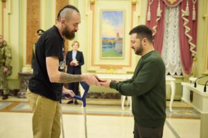 1 Президент України нагородив двох мешканців Рівненщини медаллю «За працю та звитягу»