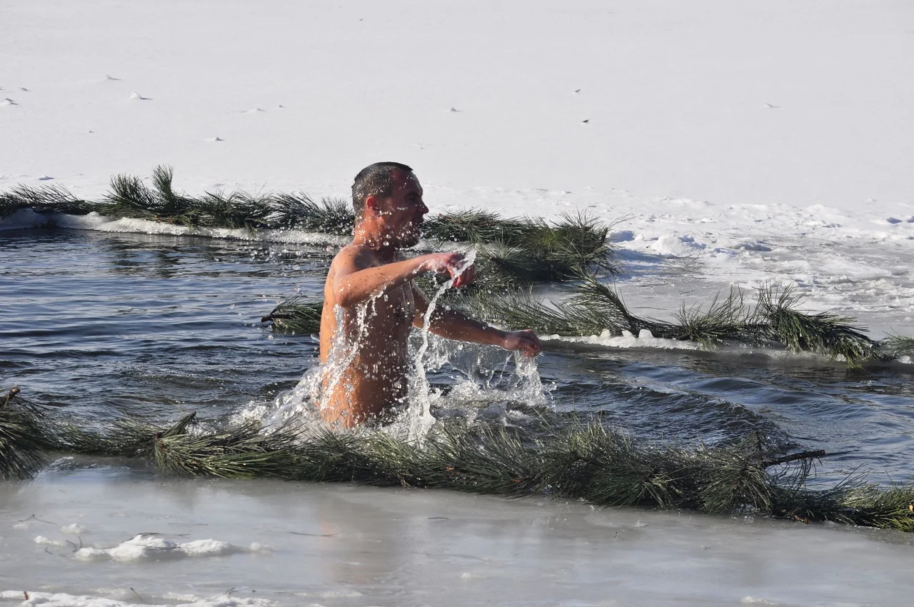 Чи будуть масові купання на Водохреще на Рівненщині у 2024 році 0000