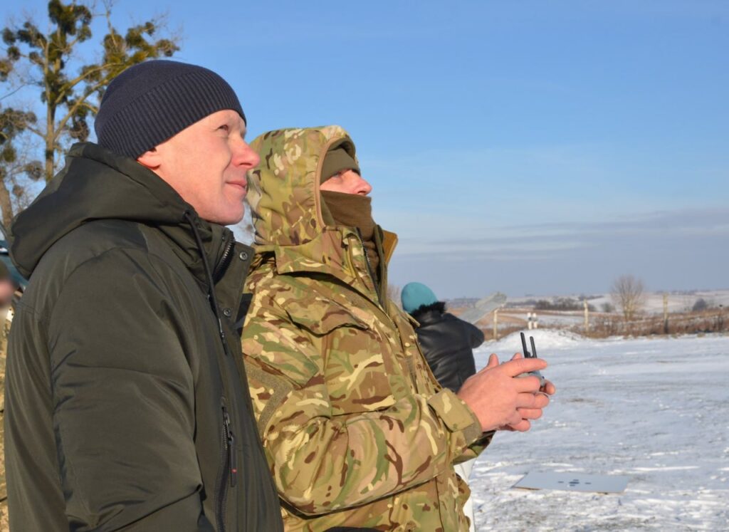 1 На Рівненщині навчають керувати безпілотниками