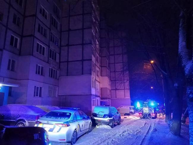 Евакуація мешканців і загиблий: пожежа у рівненській багатоповерхівці