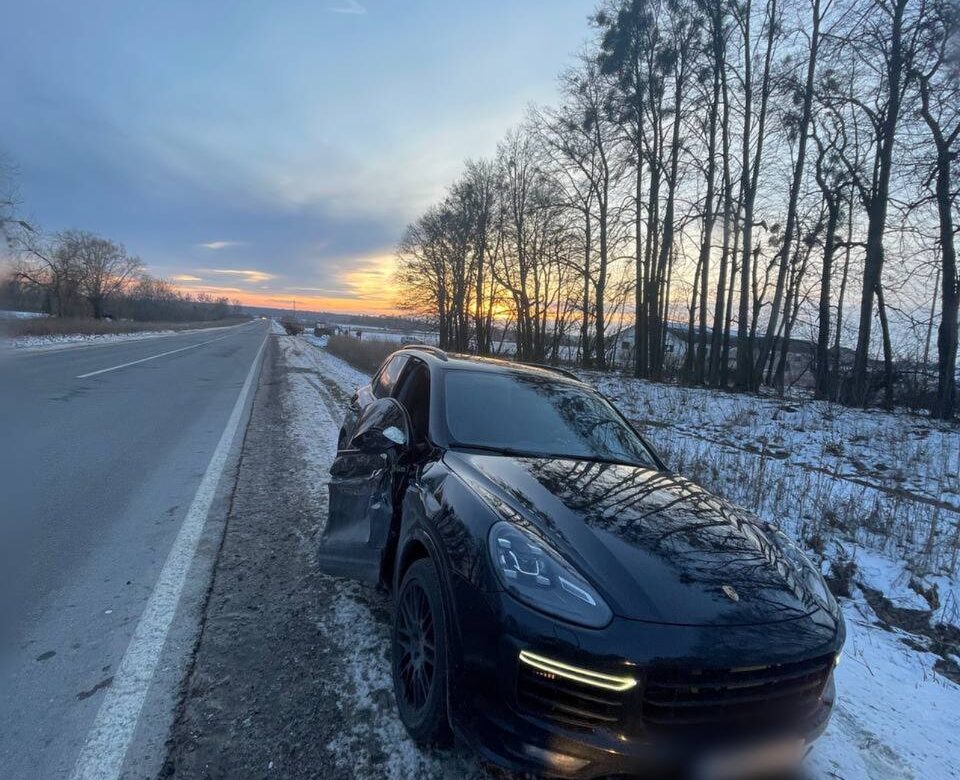 Трактор Бєларус vs Porsche Cayenne: в обставинах ДТП на Рівненщині розбиратиметься суд