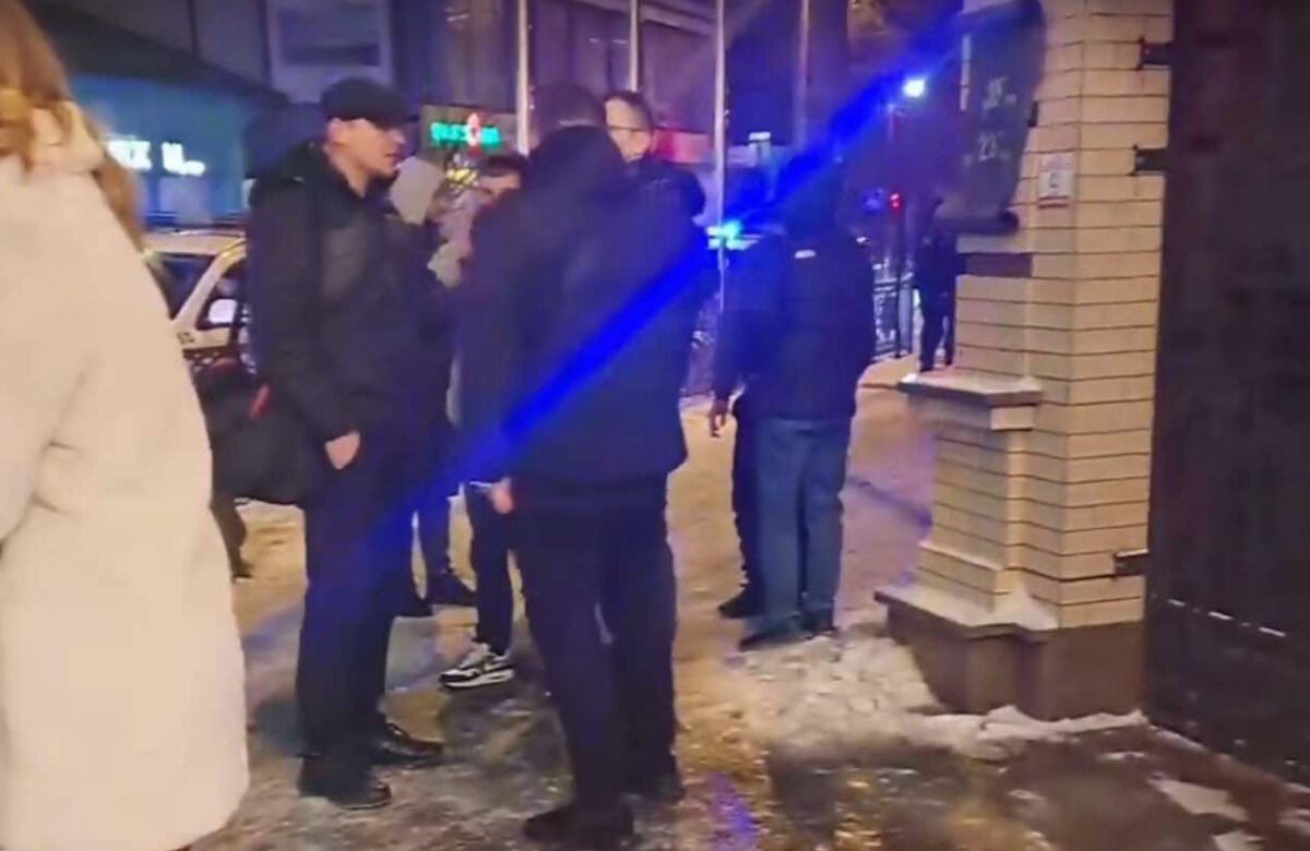 Відомий військовий з Рівного влаштував стрілянину біля бару