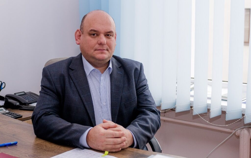 Збитків на понад мільйон: У Рівному судитимуть експосадовця