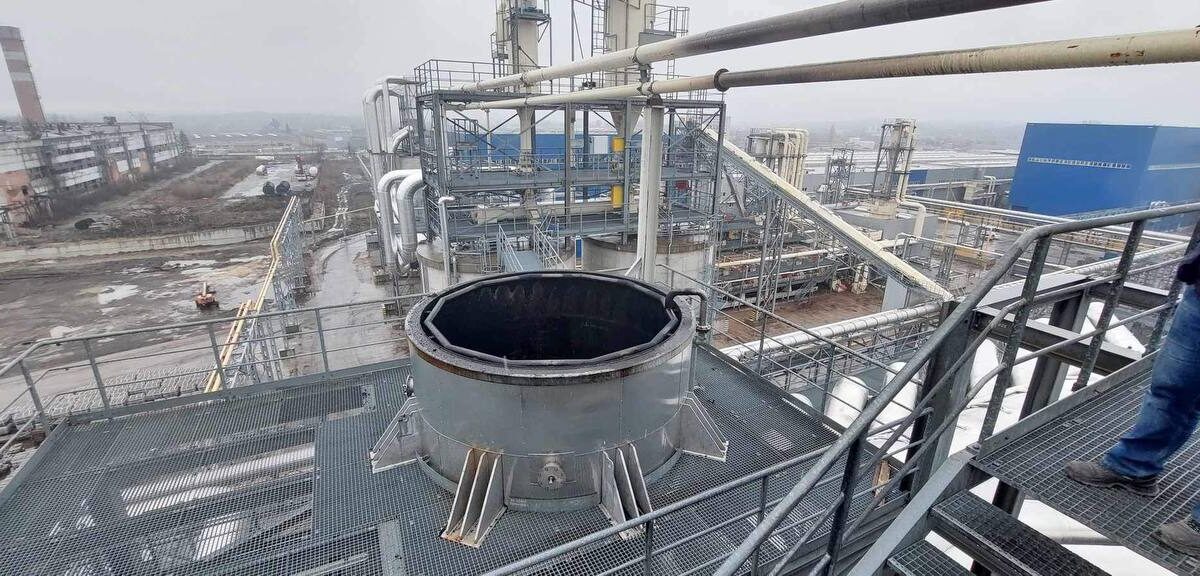 Завод на Рівненщині прокоментував причини та наслідки пожежі