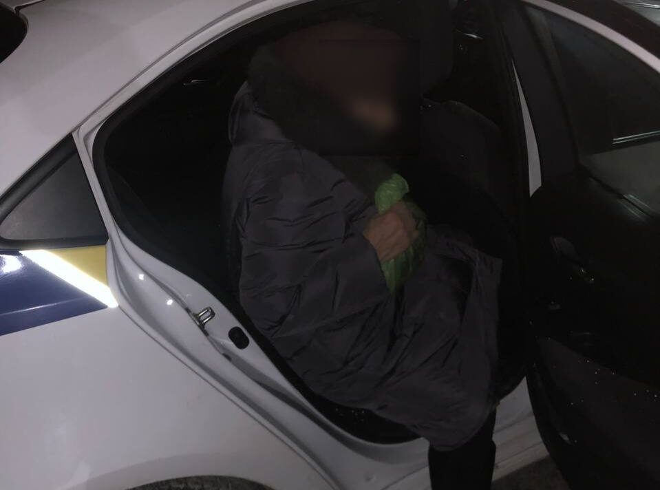 У Рівному допомогли жінці, яка мало не замерзла на вулиці 0000