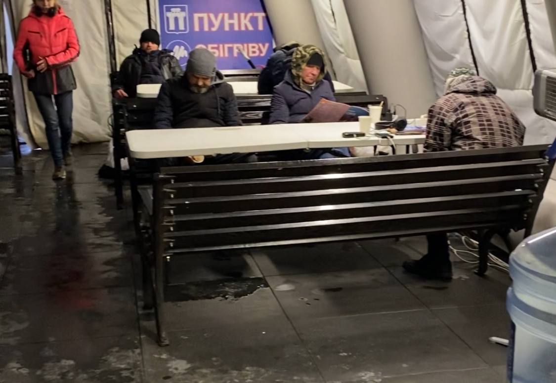 1 Пункти Незламності у Рівному: як виглядають всередині (ВІДЕО)