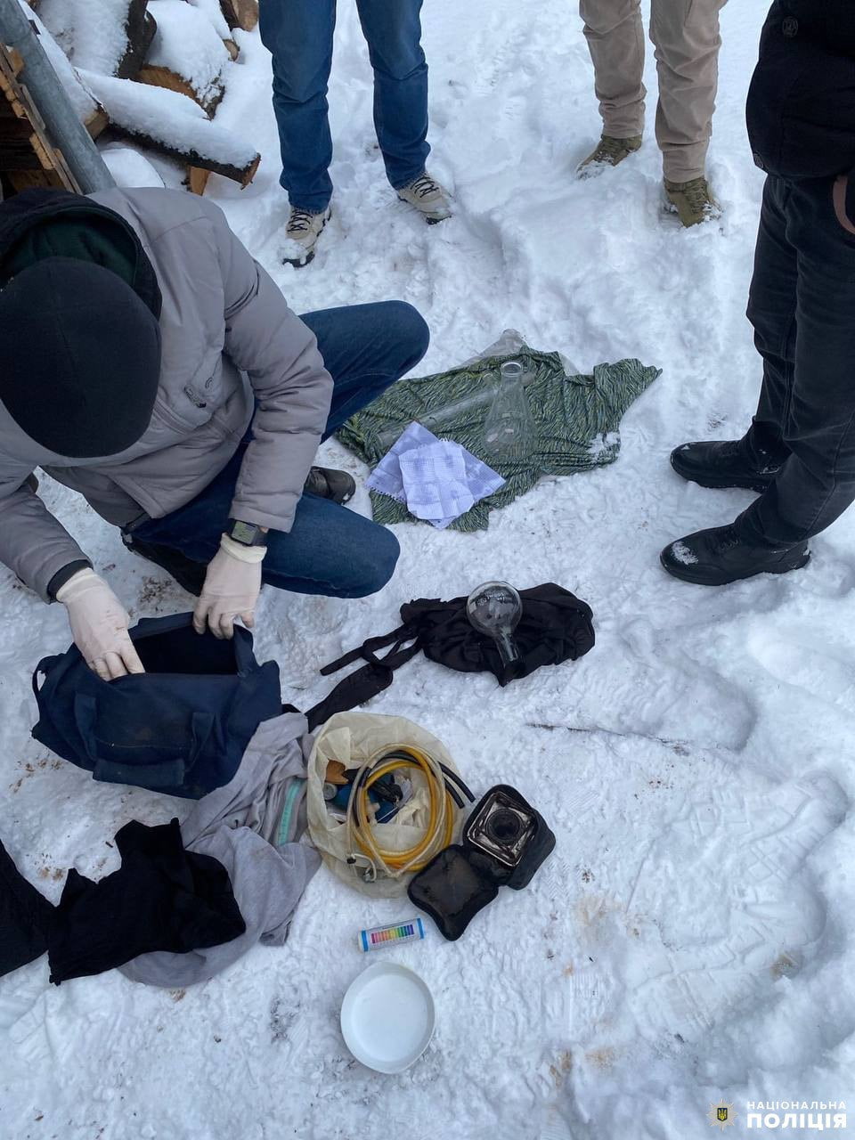 1 Щотижнево виготовляли психотропу на 300 тисяч: У Рівному викрили нарколабораторію