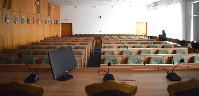 Депутат Рівнеоблради Сухович склав мандат – в раді нова депутатка