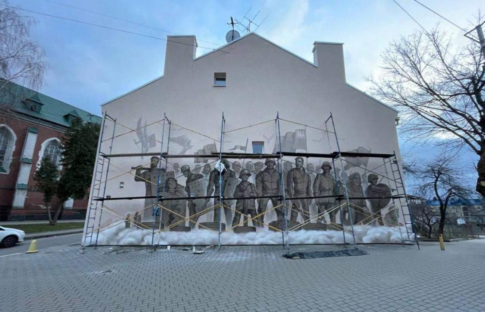 У Рівному відновили меморіал Героїв Небесної Сотні