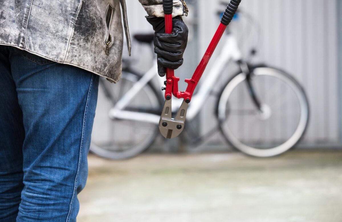 Серійний викрадач велосипедів у Рівному отримав вирок