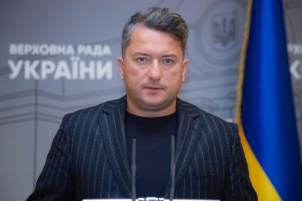 1 Подарунки, будинки і автівки на мільйони: чим розжилися рівненські нардепи за час повномасштабної війни