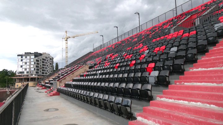 Рівненські уболівальники футболу повертаються на трибуни 0000