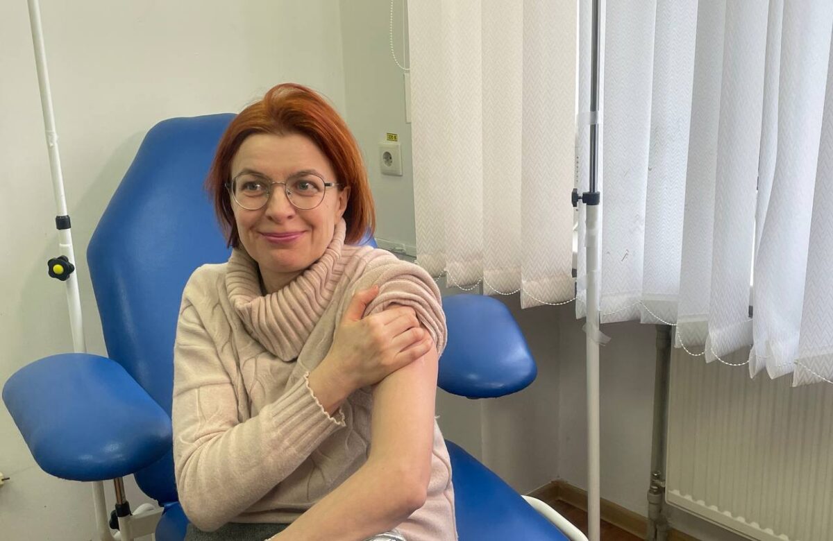 Пункт безкоштовних щеплень проти грипу для онкохворих запрацював у Рівному
