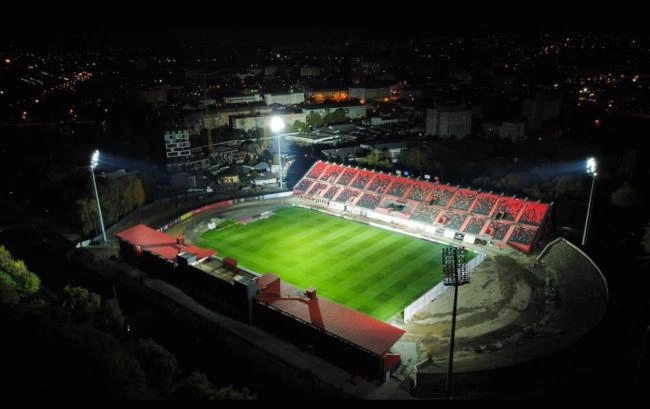 1 Рівненські уболівальники футболу повертаються на трибуни