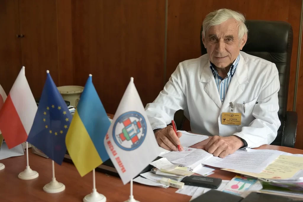 Головний лікар центральної міської лікарні Рівного йде з посади 0000