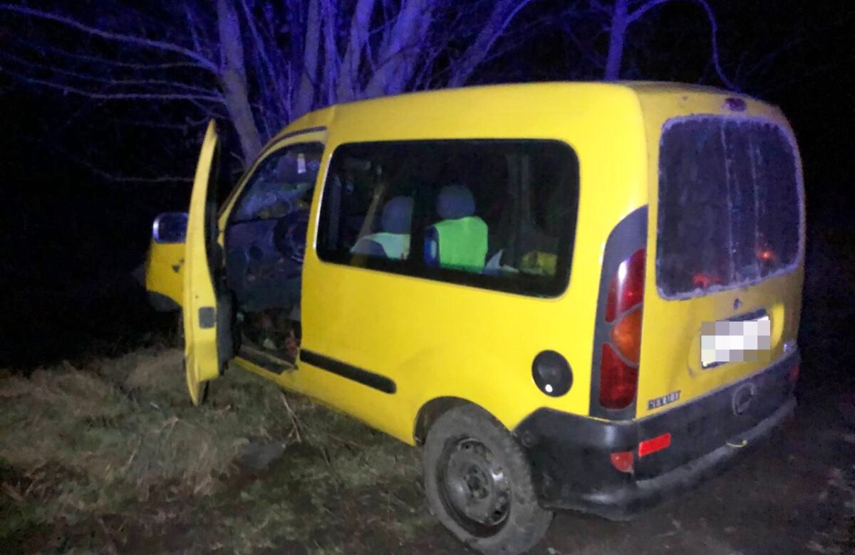 Врізався у дерево і загинув: ДТП на Рівненщині (ФОТО)