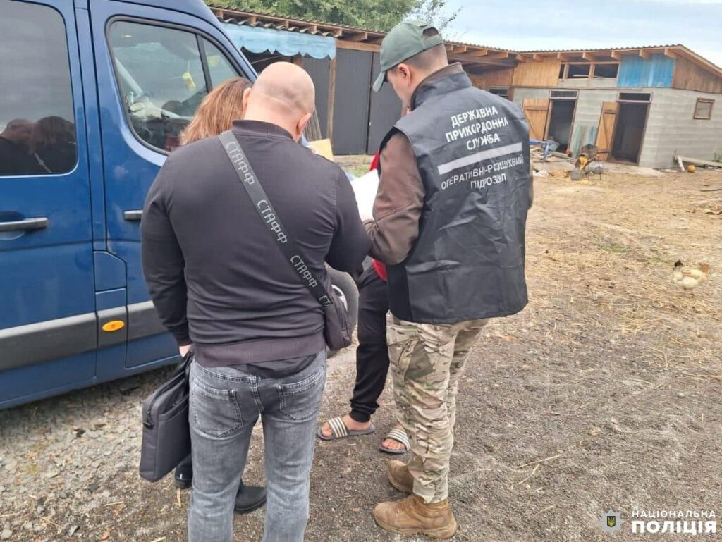 1 На Рівненщині накрили псевдоводіїв, які втікали за кордон