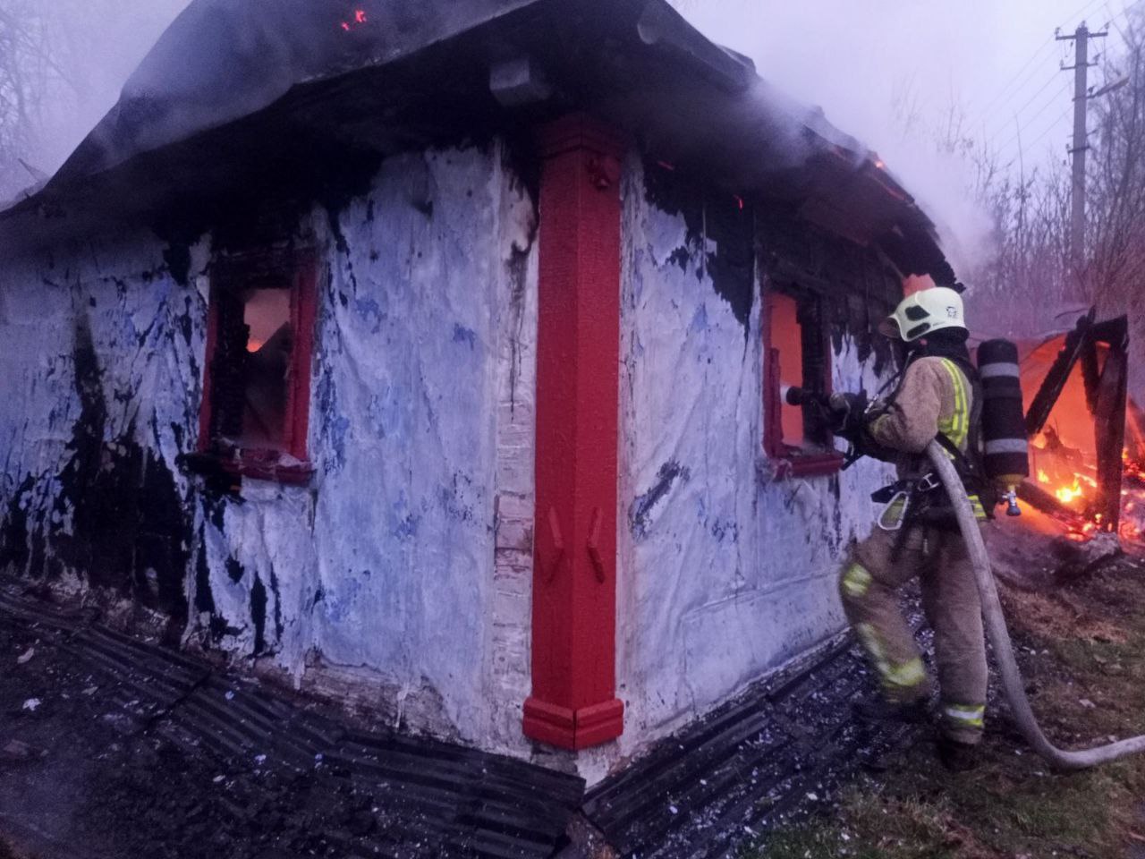 Біля Рівного в пожежі загинула жінка 0000