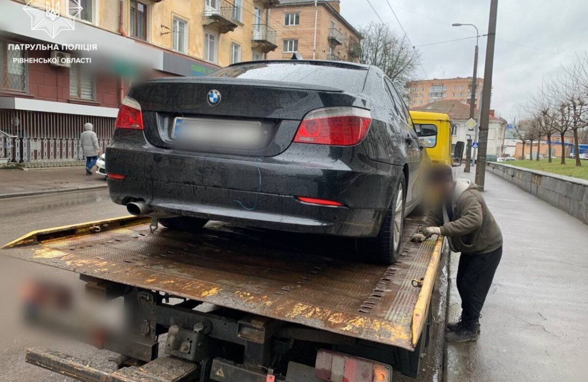 У рівнянина, якого втретє впіймали за кермом нетверезим, відібрали BMW