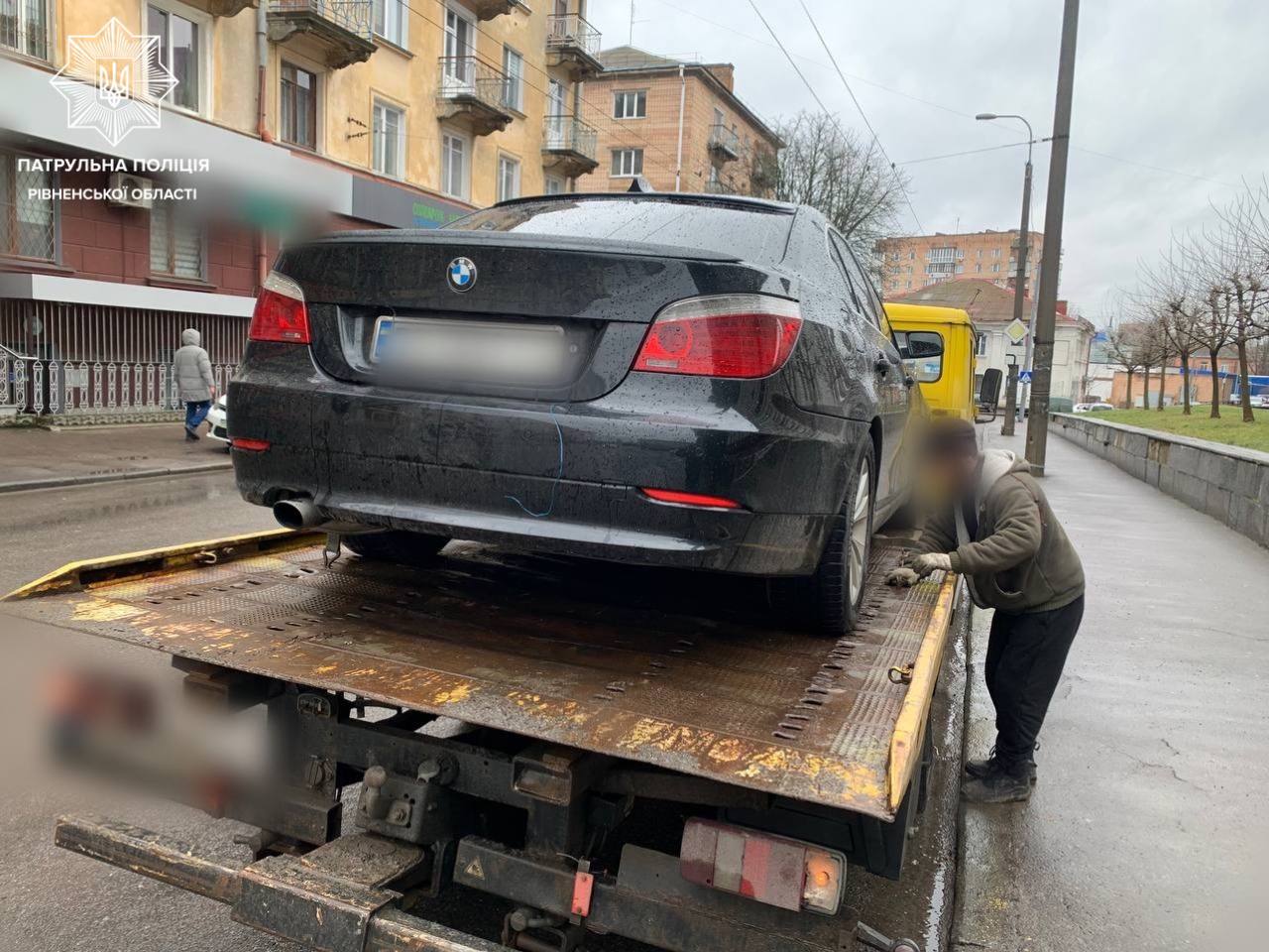 У рівнянина, якого втретє впіймали за кермом нетверезим, відібрали BMW 0000