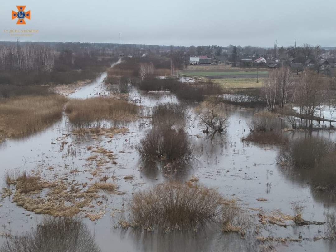 Рятувальники Рівненщини цілодобово моніторять рівень водойм через потепління (ВІДЕО) 0000
