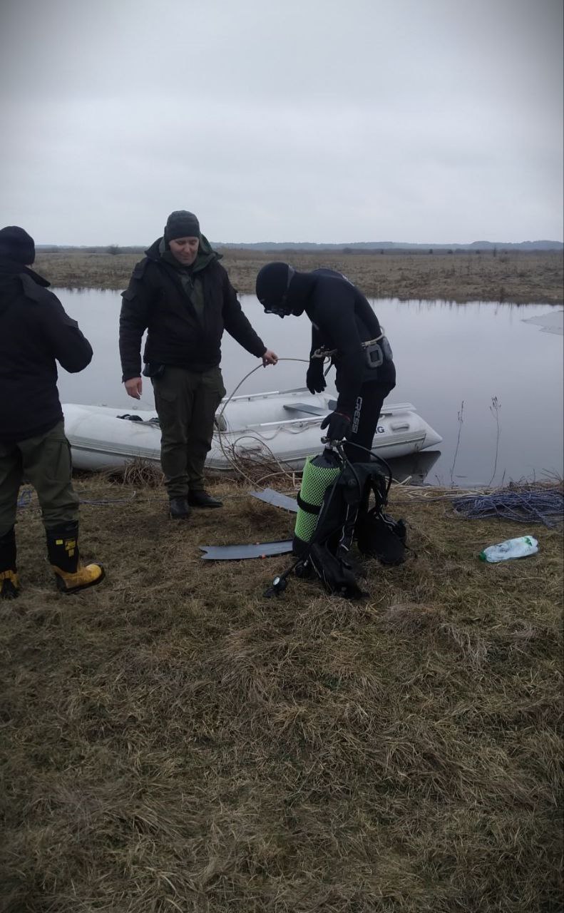 На Рівненщині провалився під кригу і втопився 17-річний хлопець 0000