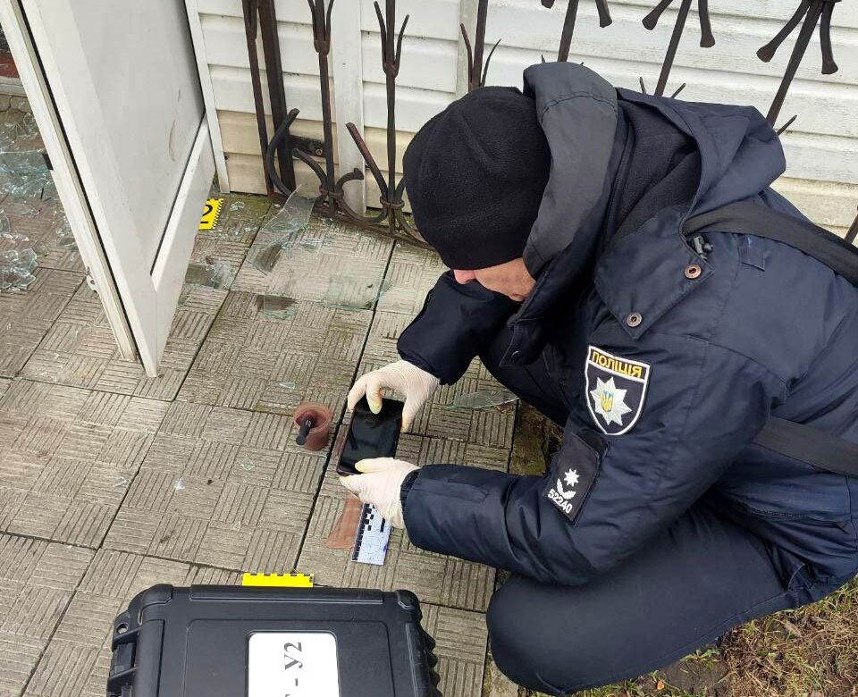 Украв, випив, у тюрму: на Рівненщині затримали сільського злодія