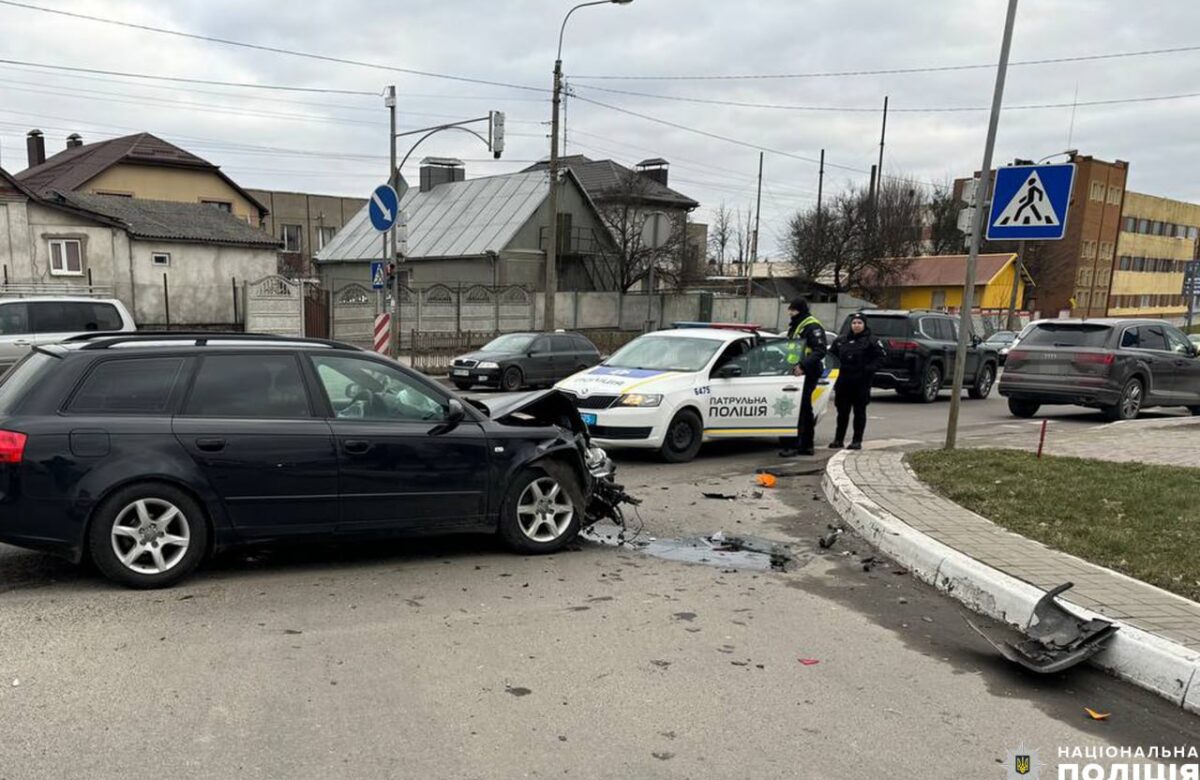 У Рівному троє постраждалих внаслідок ДТП (ФОТО)