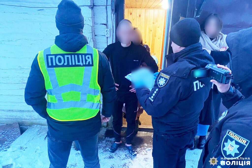 1 Вандалів, які осквернили пам'ятник загиблим євреям, затримали в Рівненському районі (ФОТО)