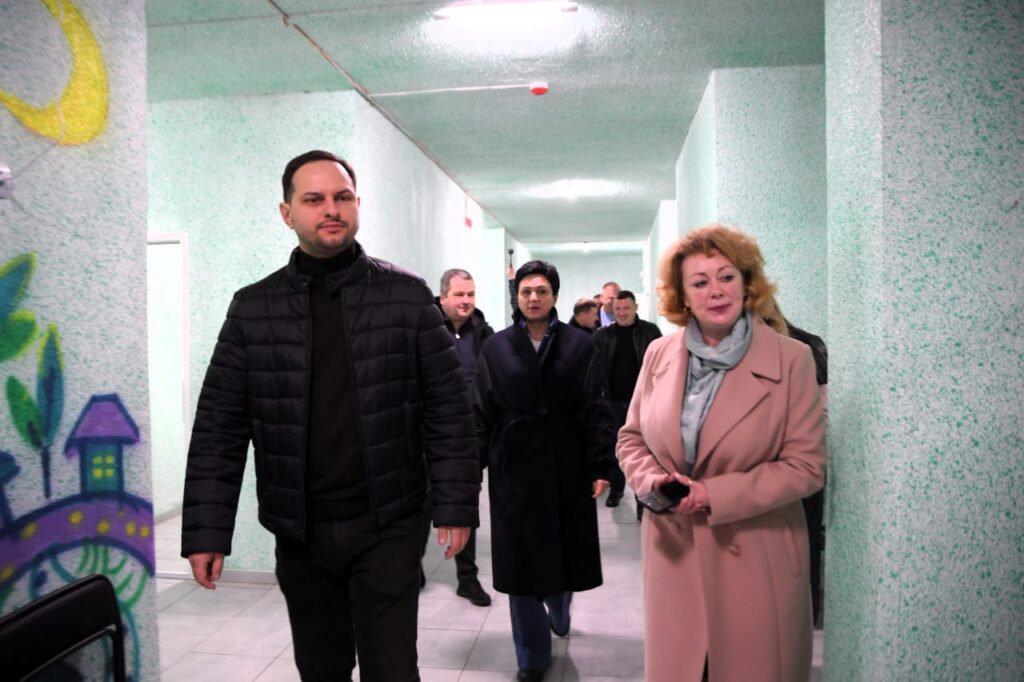 1 Голова Рівненської ОВА спустився в нове укриття (ФОТО)