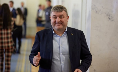1 Подарунки, будинки і автівки на мільйони: чим розжилися рівненські нардепи за час повномасштабної війни