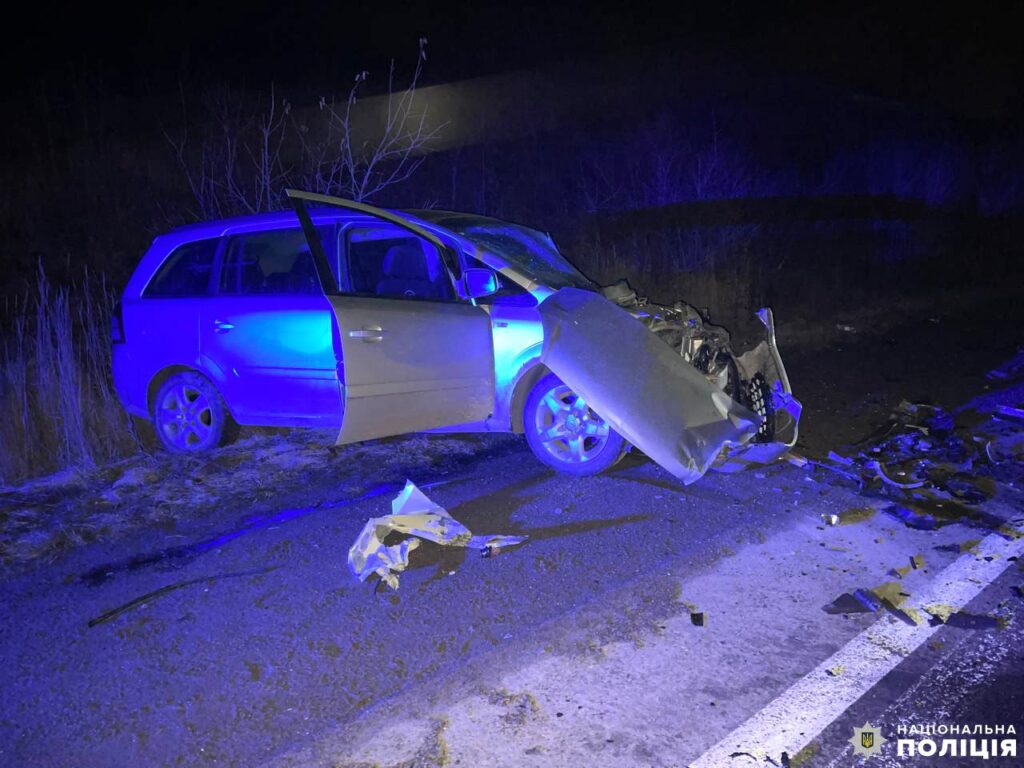 1 У лікарні загинув водій: відомі деталі автотрощі в Рівненському районі