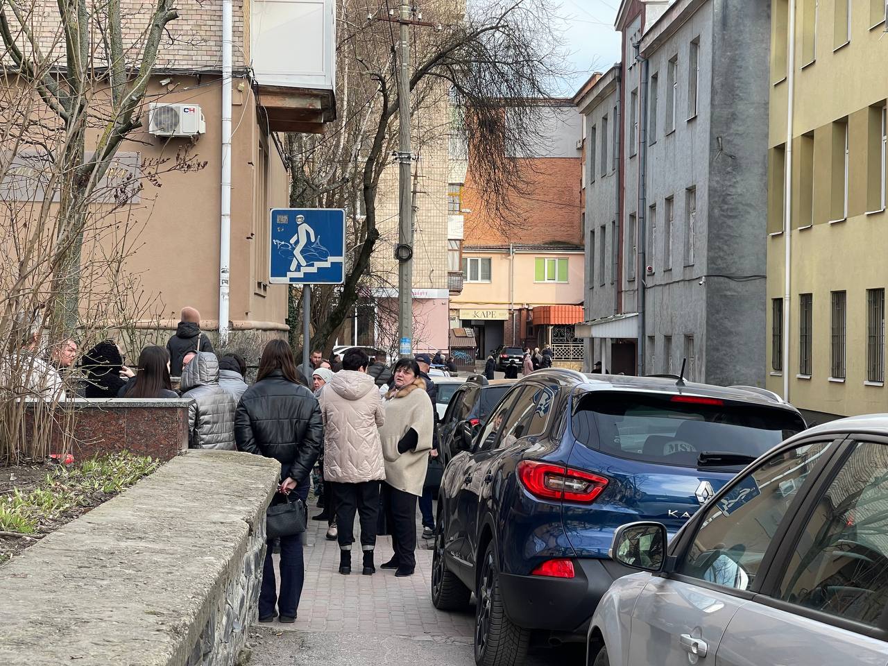 1 Через повідомлення про замінування евакуйовують Рівненський суд