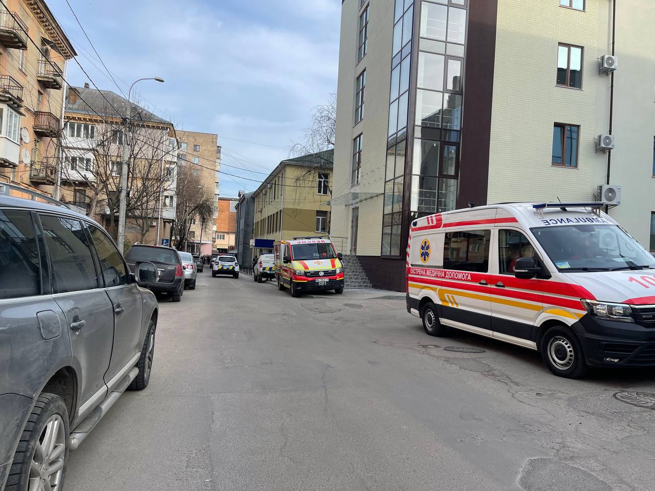 Через повідомлення про замінування евакуйовують Рівненський суд 0000