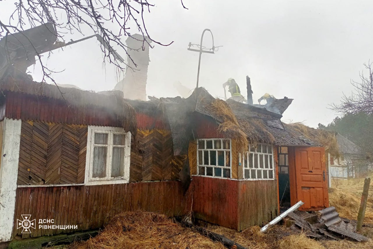 Неподалік Рівного горів житловий будинок (ФОТО) 0000