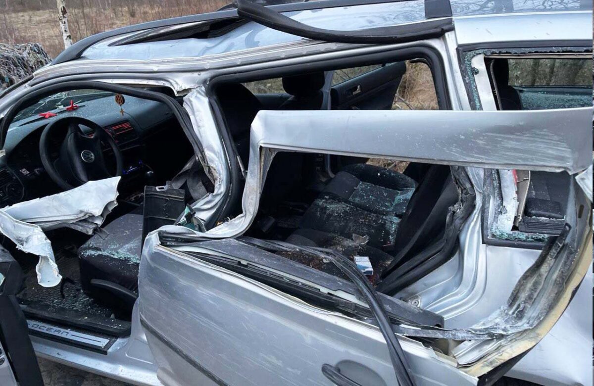 На півночі Рівненщини пасажир легковика загинув після зіткнення з вантажівкою (ФОТО)