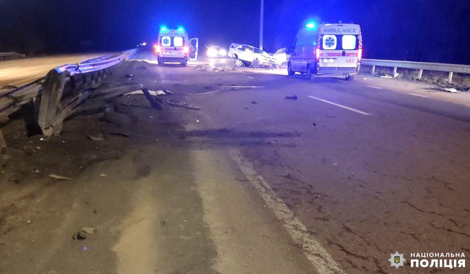 1 Біля Рівного розбився водій зі Львівщини (ФОТО)