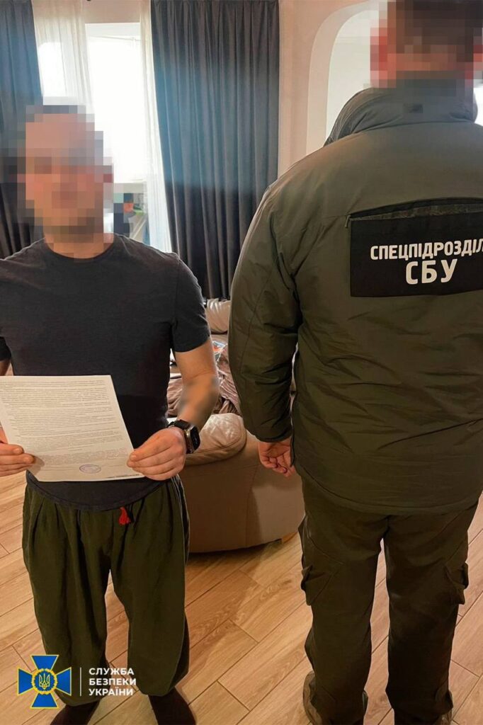 1 На Рівненщині затримали наркодилерку, яка маскувала прекурсори під пральний порошок (ФОТО)