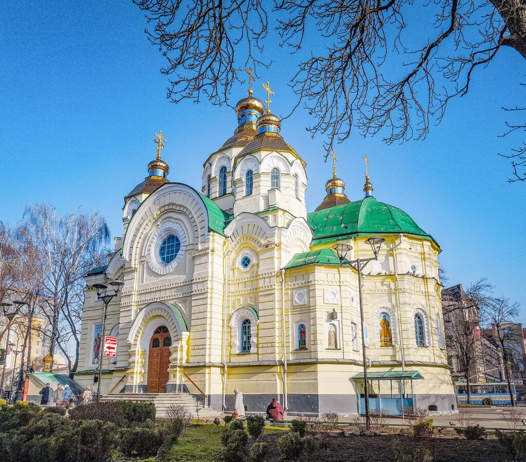 1 У Рівному прощаються зі священником та екс-депутатом