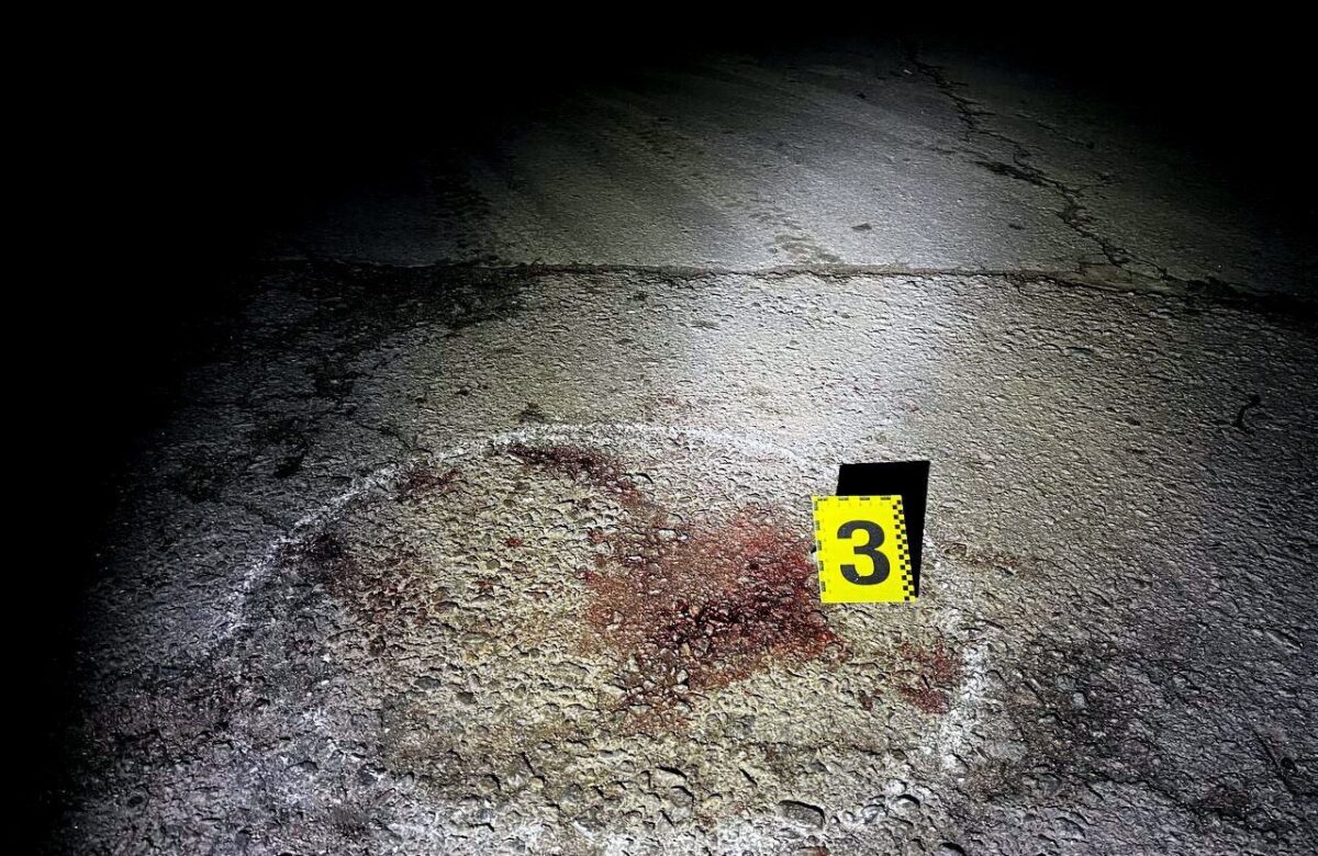 На Рівненщині неповнолітній наїхав мотоциклом на двох людей