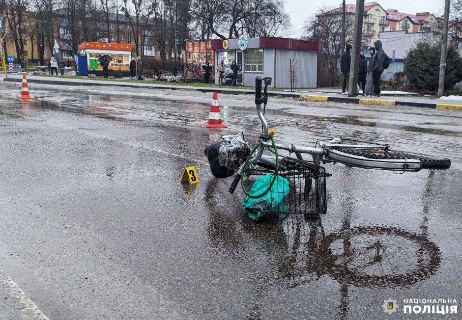 1 Водію, котрий п'яним збив велосипедистку біля Рівного, загрожує до 10 років за ґратами