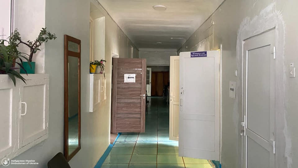 У відділенні комунального закладу Рівненщини виявили порушення прав людини