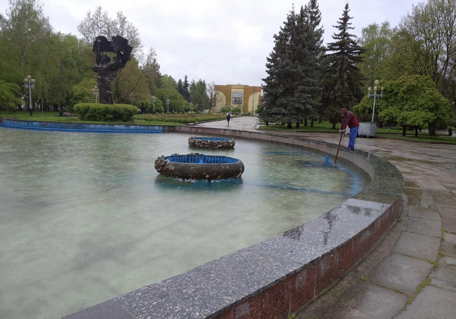 У Рівному запрацюють фонтани 0000