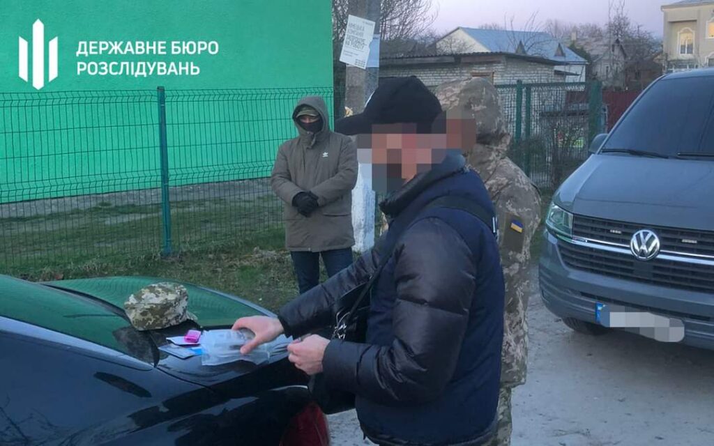 1 Сина рівненського судді затримали працівники ДБР