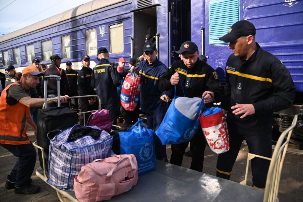 1 На Рівненщину прибув третій евакуаційний потяг із Донеччини (ФОТО)