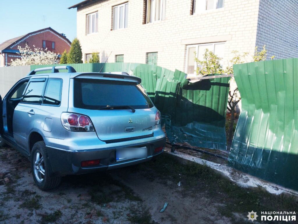 1 Нетверезий водій збив підлітка на Рівненщині (ФОТО)