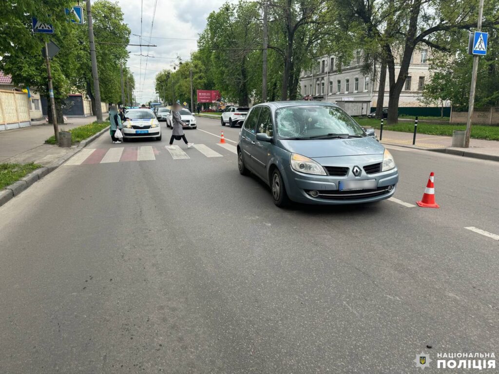 1 У Рівному водій збив пішохода на переході (ФОТО)