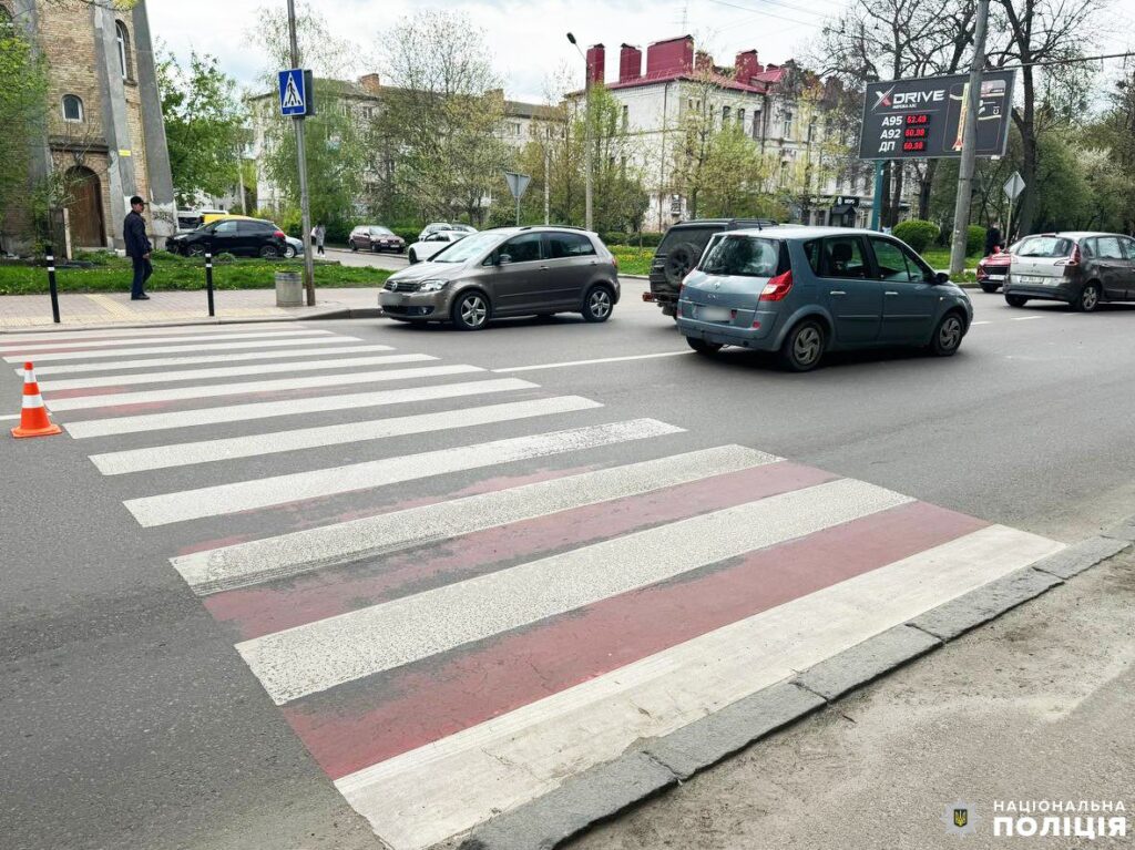 1 У Рівному водій збив пішохода на переході (ФОТО)